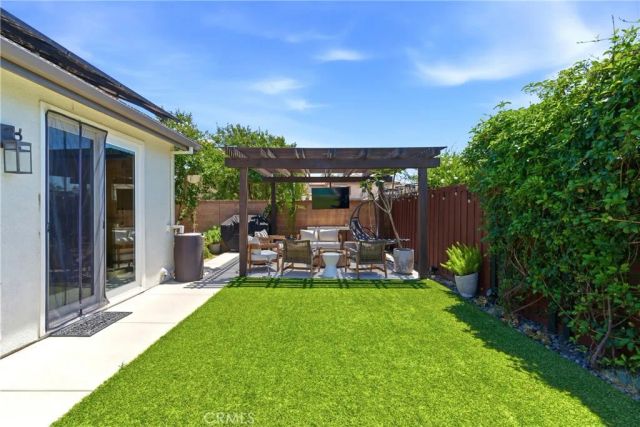 6407 Erica Court, Eastvale, CA 92880