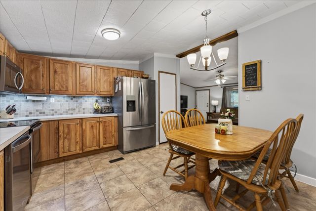 479 Leatherwood Lake Rd, Stewart, TN 37175
