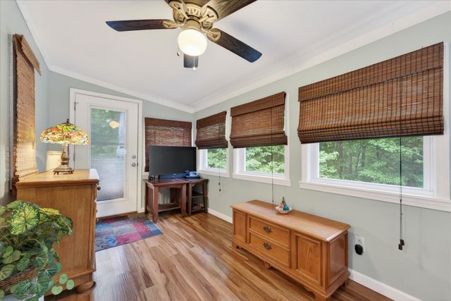 479 Leatherwood Lake Rd, Stewart, TN 37175