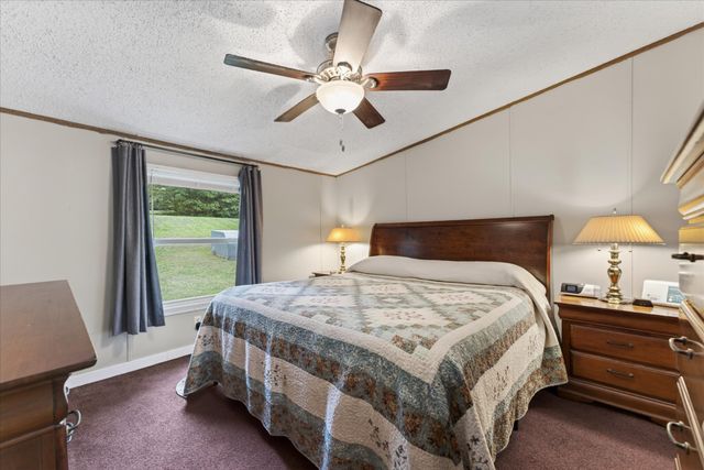 479 Leatherwood Lake Rd, Stewart, TN 37175