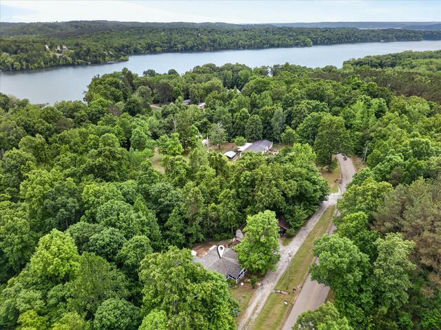 479 Leatherwood Lake Rd, Stewart, TN 37175