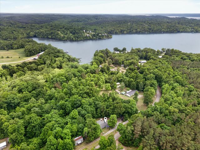 479 Leatherwood Lake Rd, Stewart, TN 37175