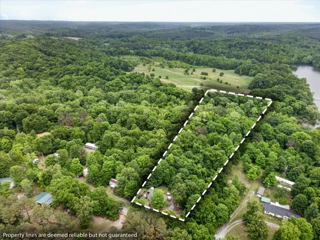 479 Leatherwood Lake Rd, Stewart, TN 37175