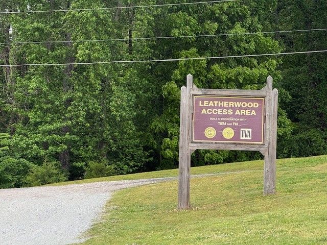 479 Leatherwood Lake Rd, Stewart, TN 37175