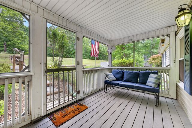 479 Leatherwood Lake Rd, Stewart, TN 37175