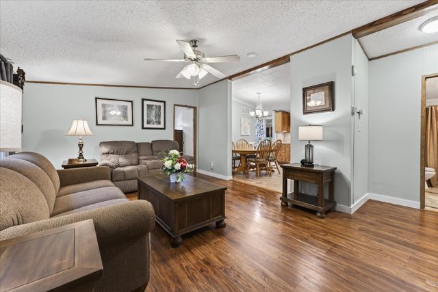 479 Leatherwood Lake Rd, Stewart, TN 37175