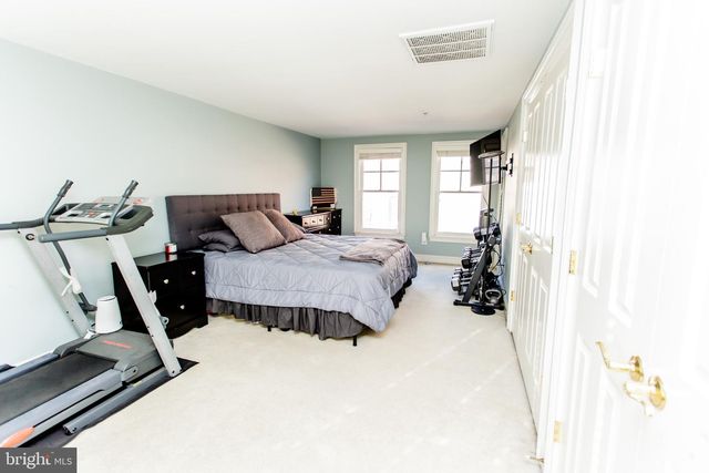 428 JOHN CARLYLE ST, Alexandria, VA 22314