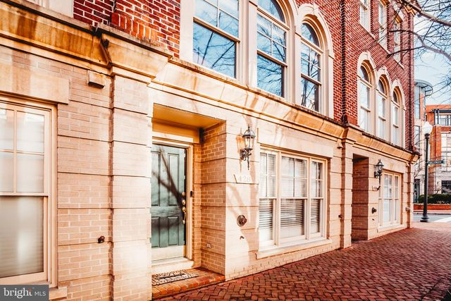 428 JOHN CARLYLE ST, Alexandria, VA 22314