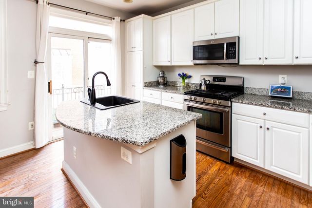 428 JOHN CARLYLE ST, Alexandria, VA 22314