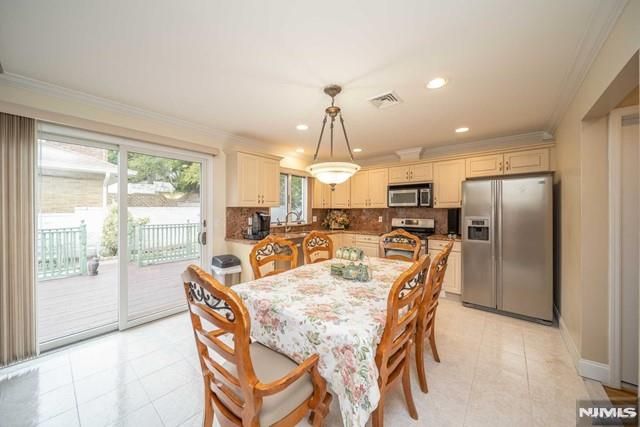 137A E Edsall Boulevard, Palisades Park, NJ 07650