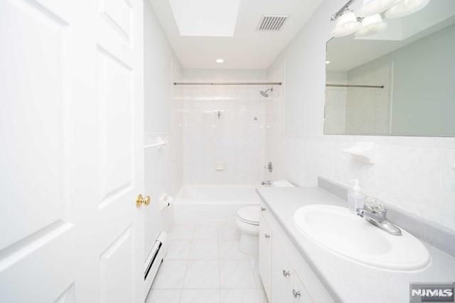 137A E Edsall Boulevard, Palisades Park, NJ 07650