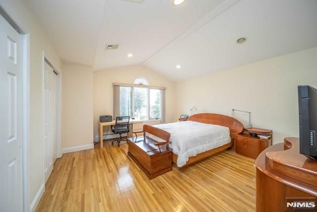 137A E Edsall Boulevard, Palisades Park, NJ 07650