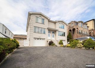 137A E Edsall Boulevard, Palisades Park, NJ 07650