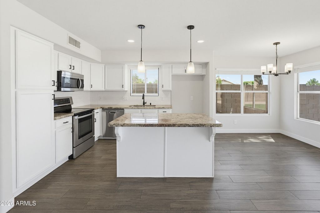8913 W MARCONI Avenue, Peoria, AZ 85382 — photo 4