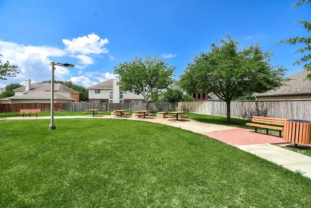 5039 Crystal Bluff Court, Richmond, TX 77407