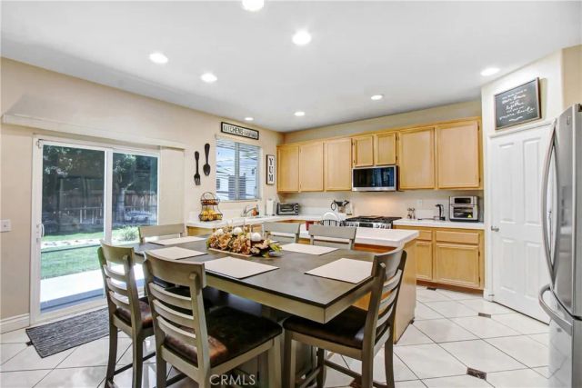 14571 Hummingbird, Victorville, CA 92394