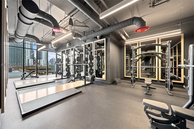 20 NE 11th 2505, Miami, FL 33132