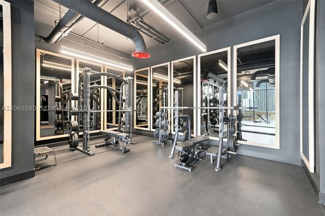 20 NE 11th 2505, Miami, FL 33132
