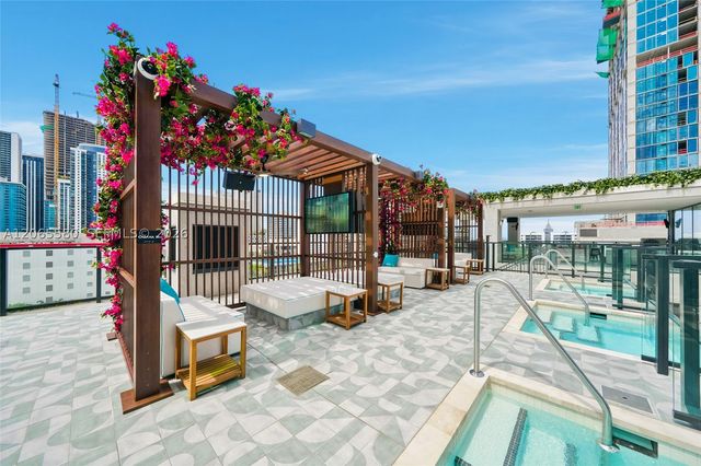20 NE 11th 2505, Miami, FL 33132