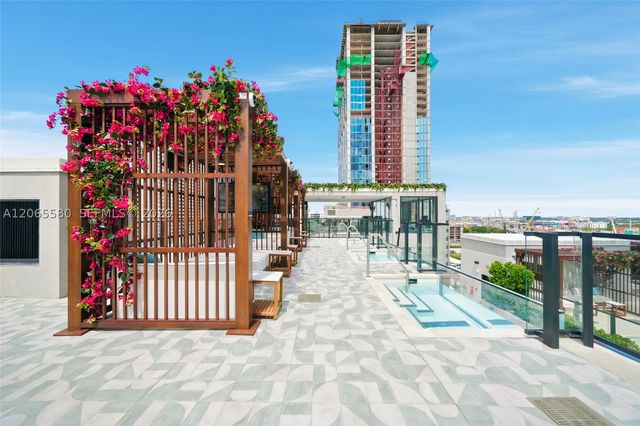 20 NE 11th 2505, Miami, FL 33132