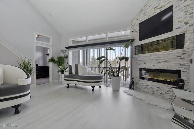 155 Waterford Way, Tallmadge, OH 44278