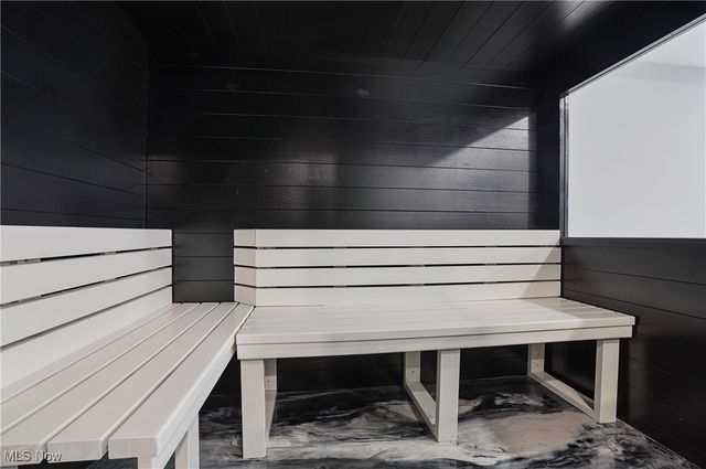 155 Waterford Way, Tallmadge, OH 44278