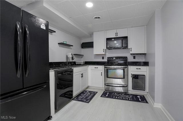 155 Waterford Way, Tallmadge, OH 44278