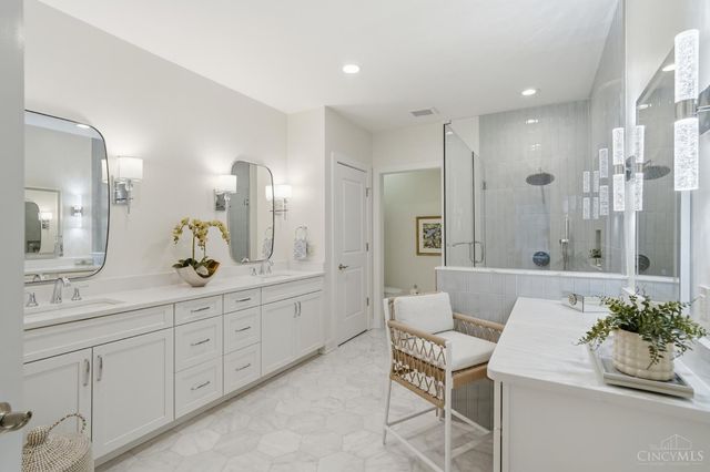 3942 Miami Road, Mariemont, OH 45227