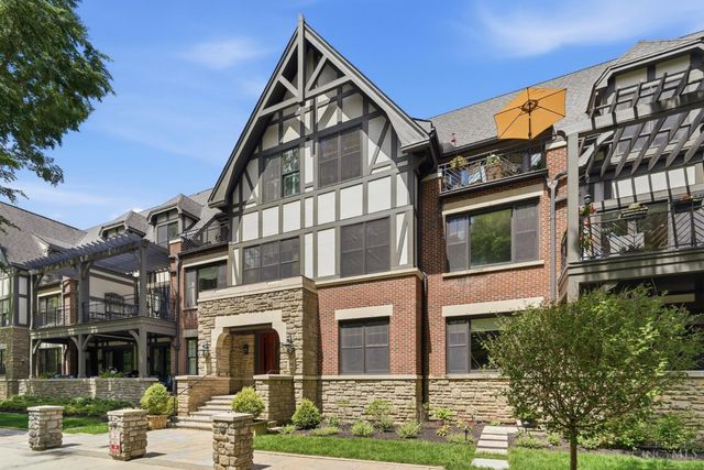 3942 Miami Road, Mariemont, OH 45227