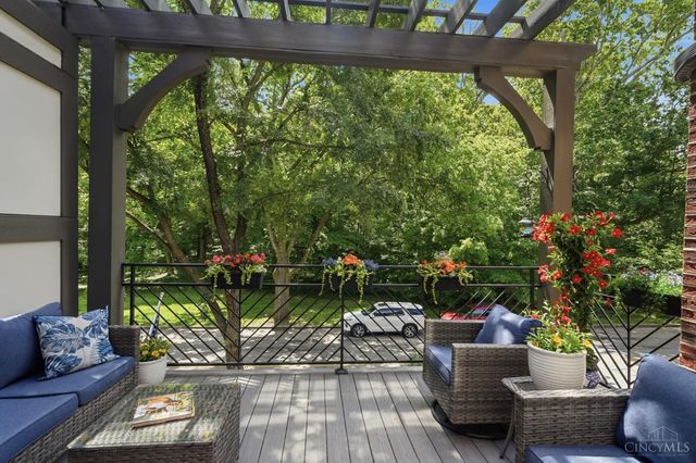 3942 Miami Road, Mariemont, OH 45227
