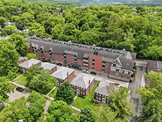 3942 Miami Road, Mariemont, OH 45227