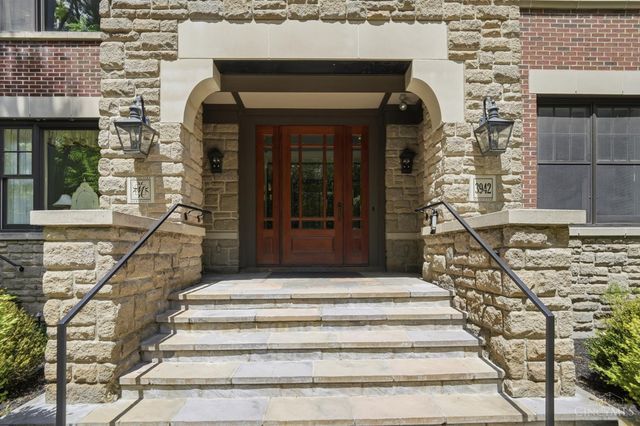 3942 Miami Road, Mariemont, OH 45227