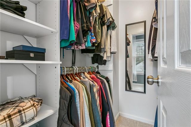 4454 Old Squaw LN, Gloucester, VA 23061