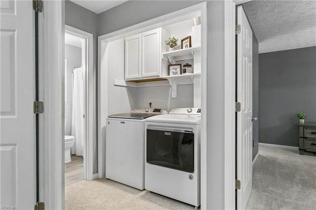 4454 Old Squaw LN, Gloucester, VA 23061