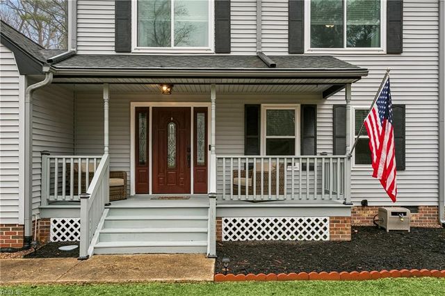 4454 Old Squaw LN, Gloucester, VA 23061