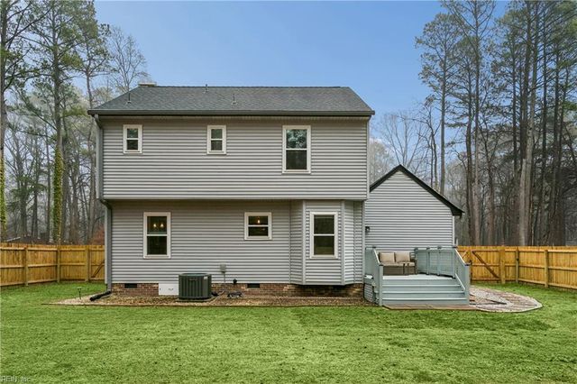 4454 Old Squaw LN, Gloucester, VA 23061