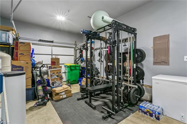 4454 Old Squaw LN, Gloucester, VA 23061