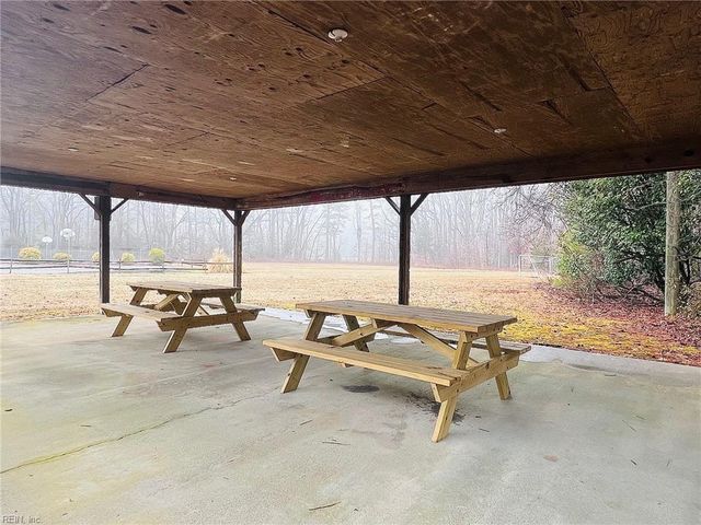 4454 Old Squaw LN, Gloucester, VA 23061