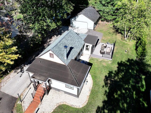 W298N2808 Shady LANE, Pewaukee, WI 53072