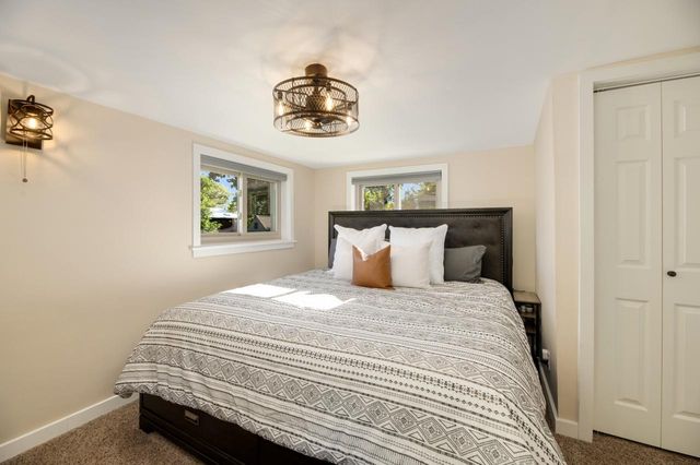 W298N2808 Shady LANE, Pewaukee, WI 53072