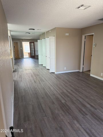 501 W TONOPAH Drive 7, Phoenix, AZ 85027