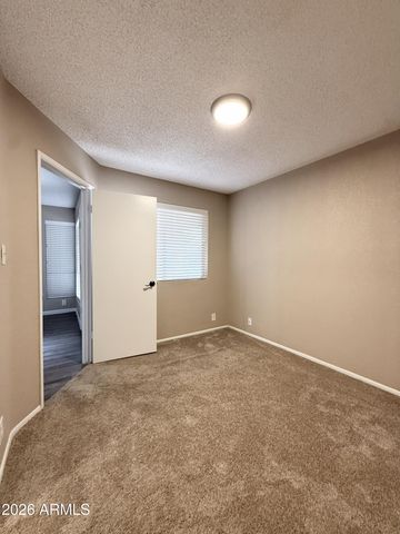 501 W TONOPAH Drive 7, Phoenix, AZ 85027