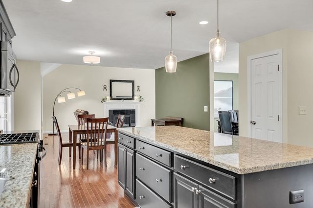 3 Mountain Laurel Rd, Ayer, MA 01432