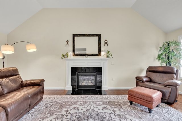 3 Mountain Laurel Rd, Ayer, MA 01432