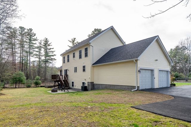 3 Mountain Laurel Rd, Ayer, MA 01432