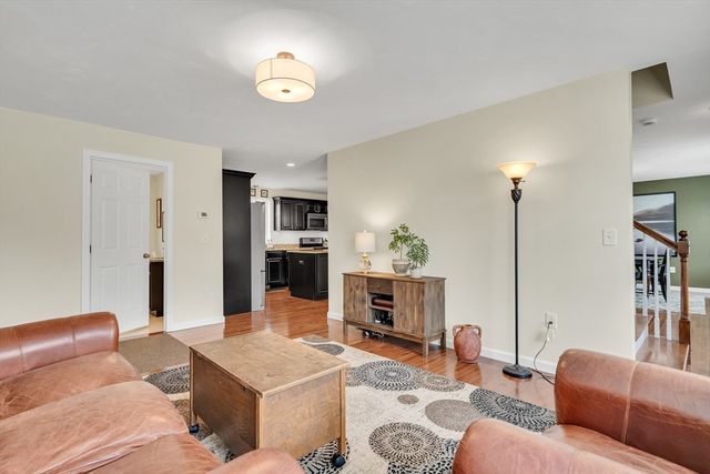 3 Mountain Laurel Rd, Ayer, MA 01432