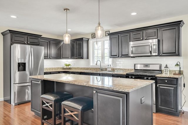 3 Mountain Laurel Rd, Ayer, MA 01432