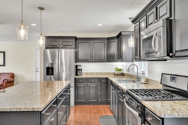 3 Mountain Laurel Rd, Ayer, MA 01432