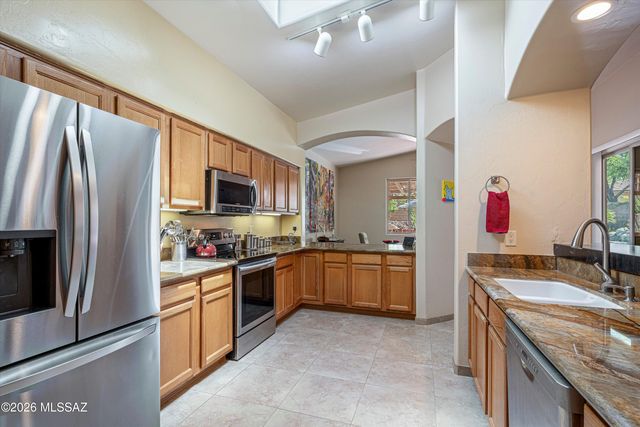 4808 W Pier Mountain Place, Marana, AZ 85658
