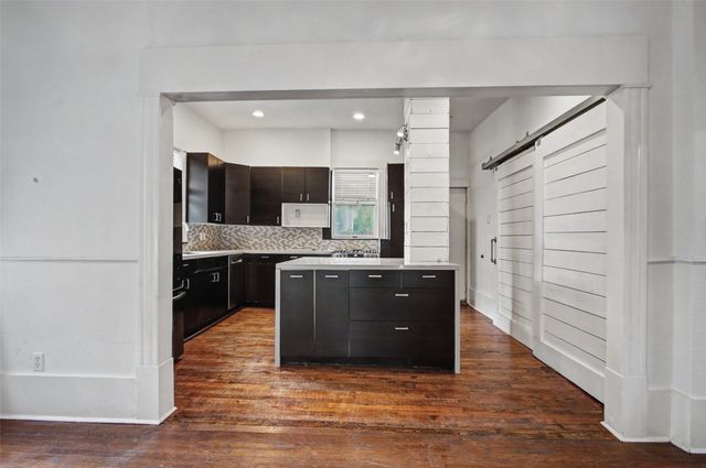 1601 S Henderson Street, Fort Worth, TX 76104
